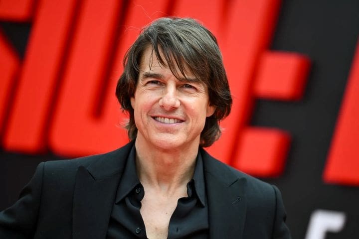 A photo of Tom Cruise.